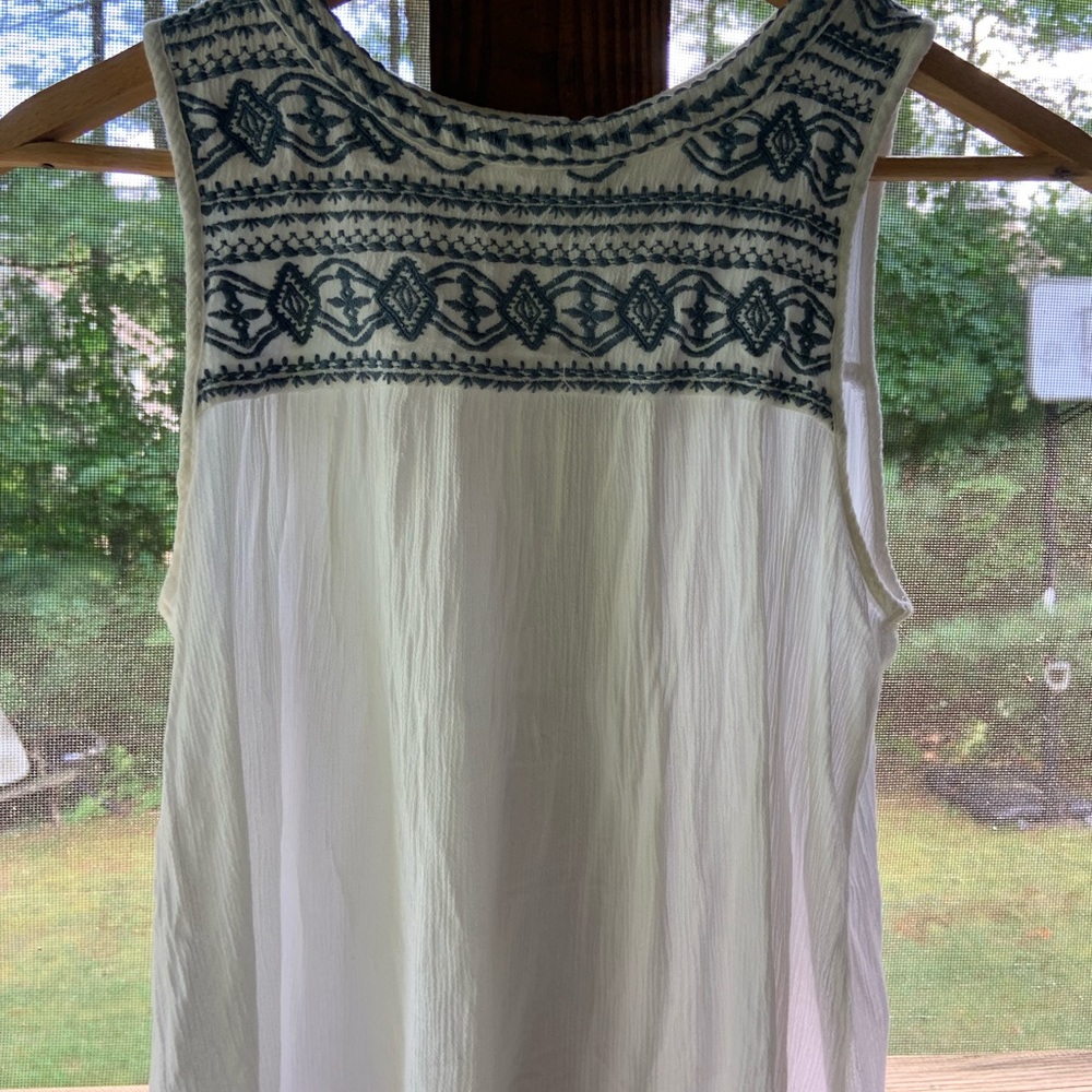 Embroidered Flowy Haltertop